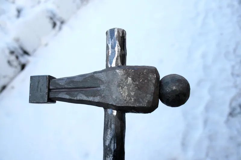 Geschmiedete Figur „Fußballer“