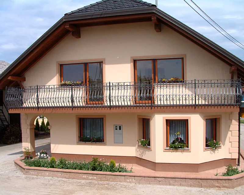 Wrought Iron Balcony Railing – Pance