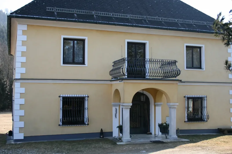 Manor Balcony & Grilles