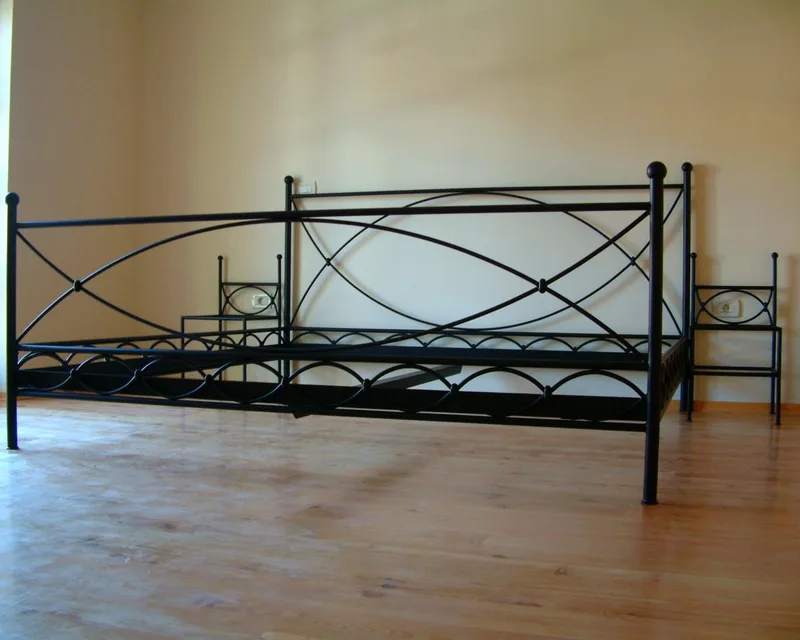 Forged Bed “Koper”