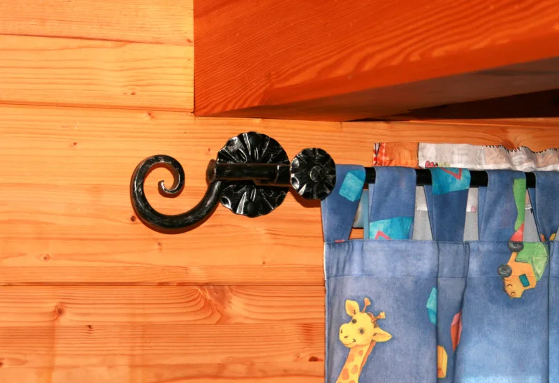 Geschmiedete Gardinenstange „Schneckchen“