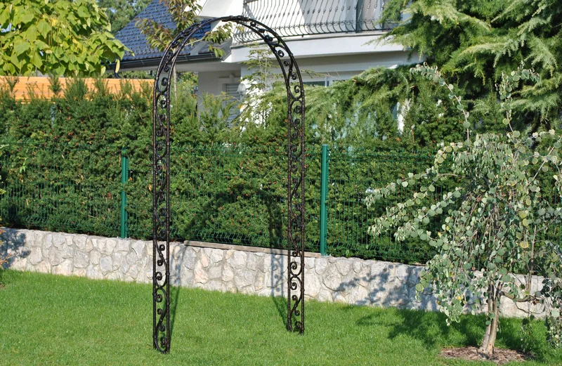 Forged rose trellis, Alenka