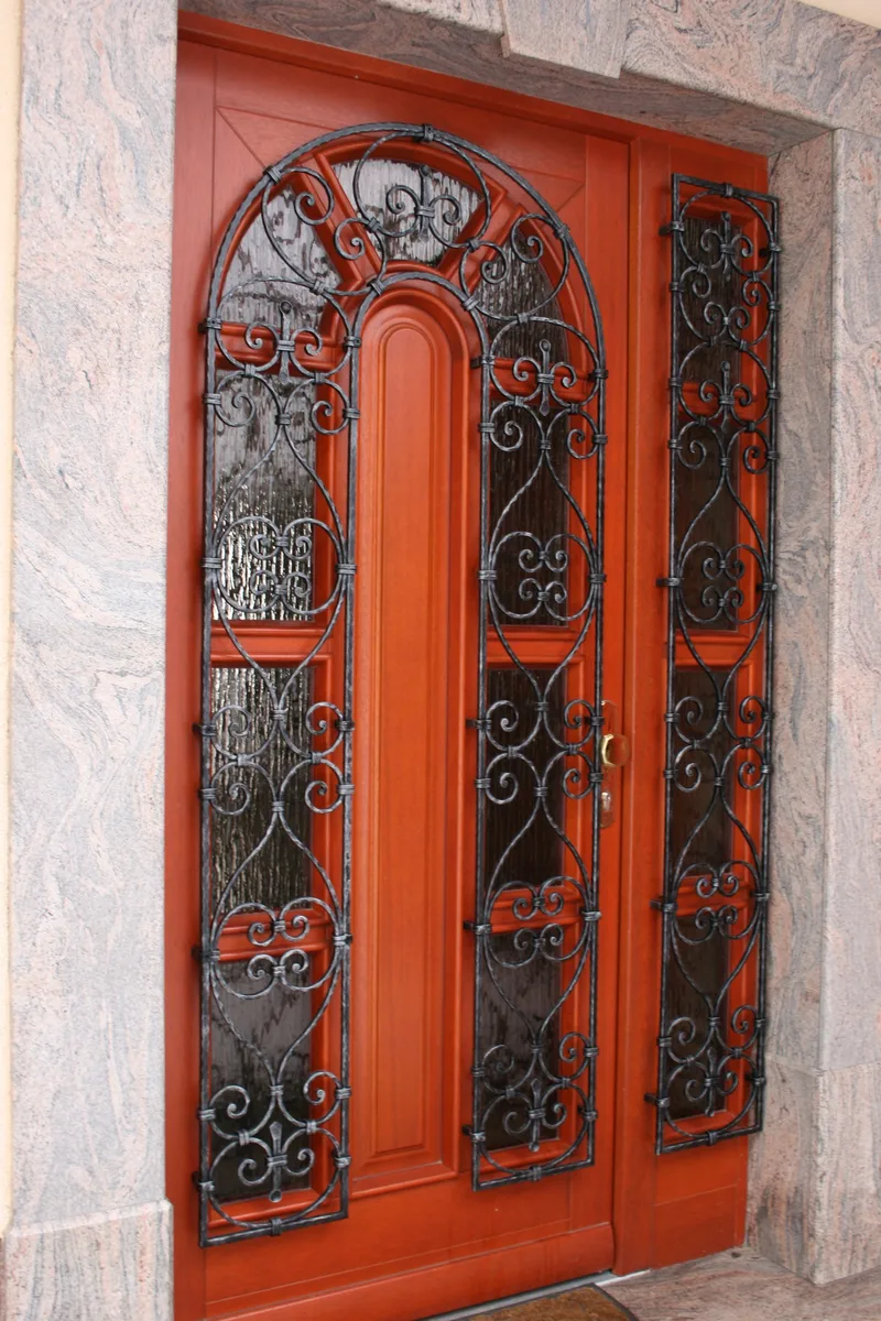 Forged Grilles, Šenturška Gora