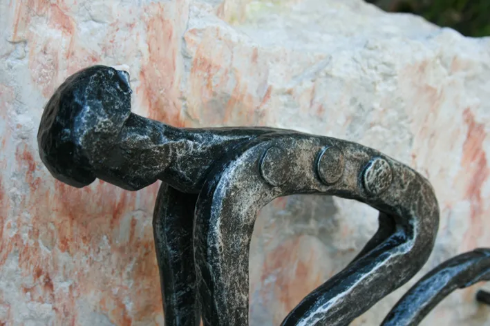 Geschmiedete Skulptur „Radfahrer“