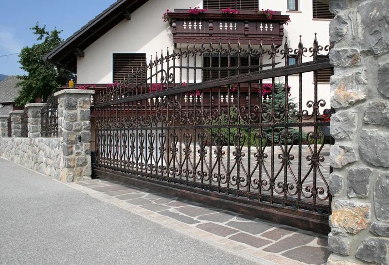 Wrought Iron Garden Gate & Fence – Gmajna