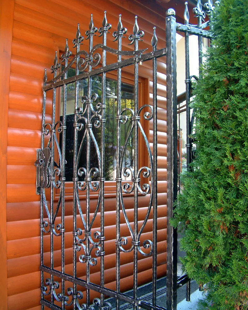 Wrought Iron Garden Gate & Fence – Javorniški rovt