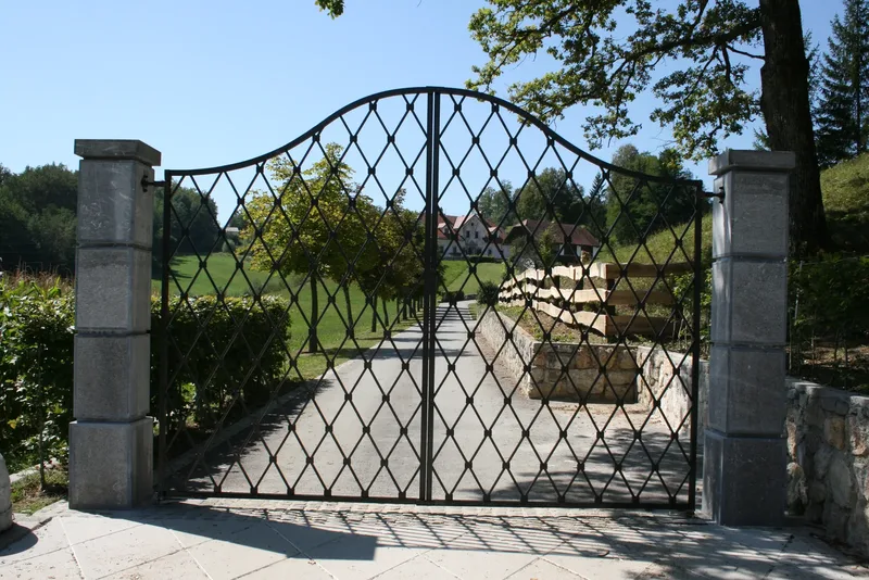 Wrought iron garden gate, Tunjice
