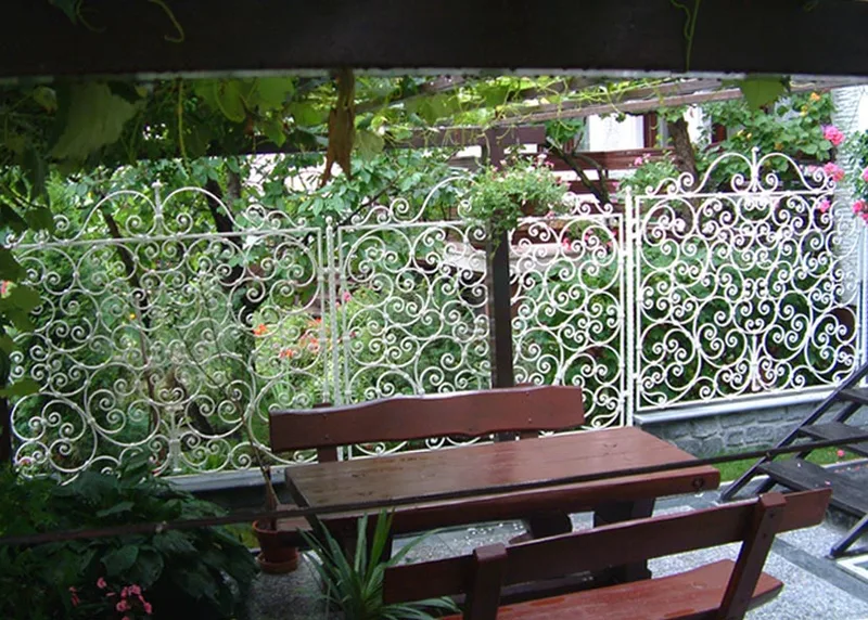 White Terrace Fence